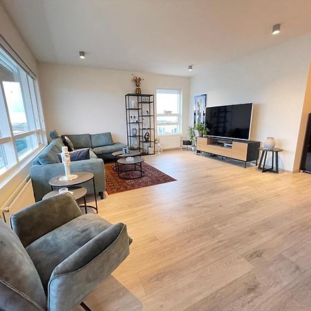 Modern And Spacious 3 Bedroom Apartment In Kopavogur 레이캬비크 외부 사진